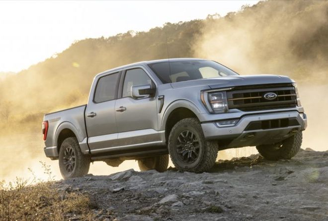 2021-Ford-F-150-Lariat-Tremor-Exterior-004-front-three-quarters-1024x446