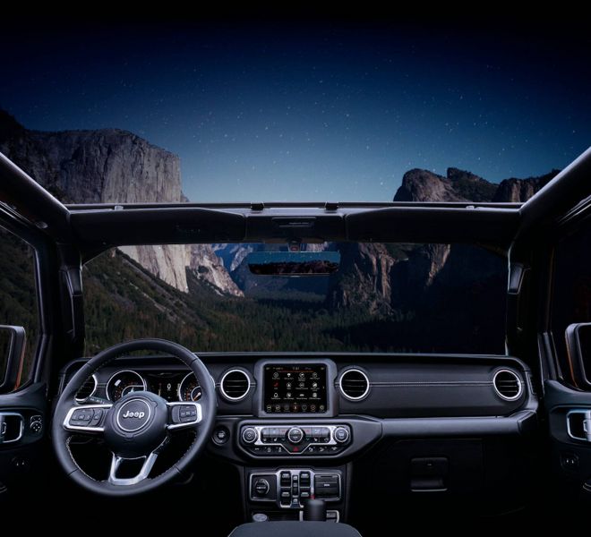 2022-Wrangler-Interior-Let-The-World-In-Desktop