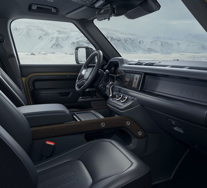 LR_DEF_20MY_110_Interior_100919_02